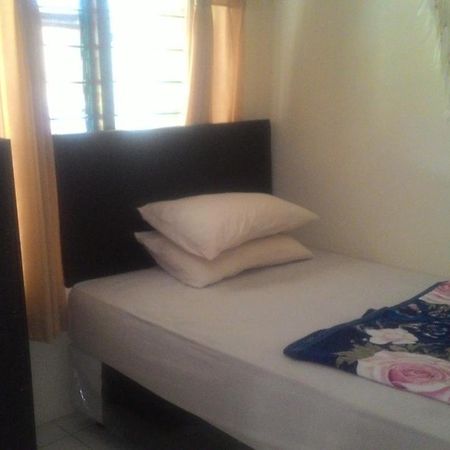 Liang House And Hostel Ubud  Exterior photo