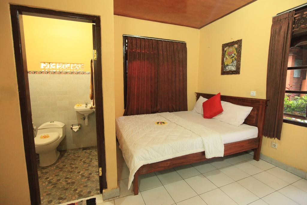 Liang House And Hostel Ubud  Exterior photo